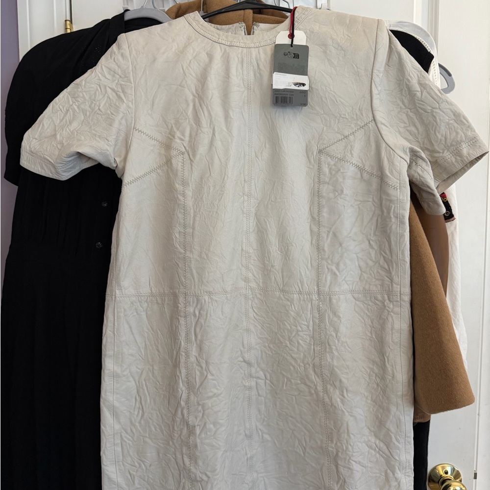 Zadig & Voltaire Off-White Short-Sleeve Mini Dress with Panel Stitching